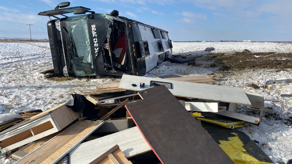 Un autobus et un camion de la tournée Queen of Me de Shania Twain ont été victimes d'un accident mercredi près de Wolseley, en Saskatchewan.