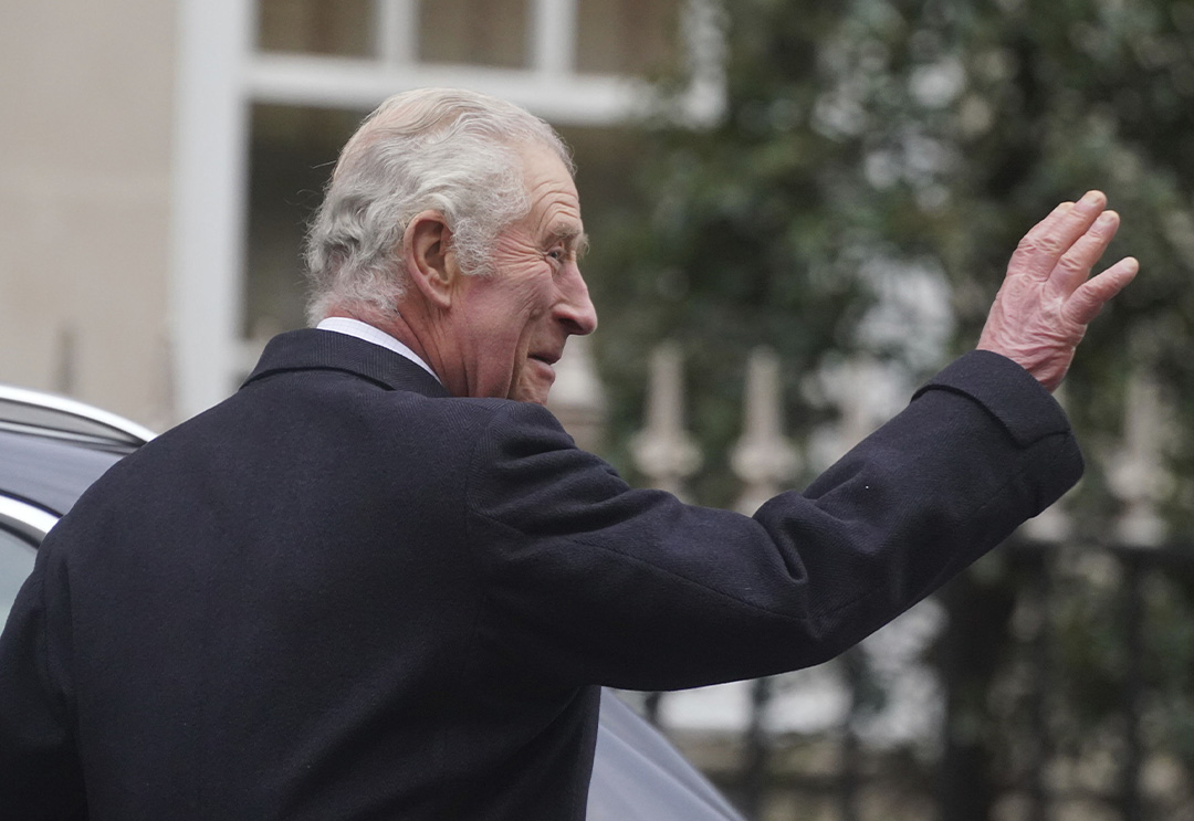 Le roi Charles III de Grande-Bretagne quitte la London Clinic où il avait subi une intervention pour une hypertrophie de la prostate, dans le centre de Londres, le lundi 29 janvier 2024. 