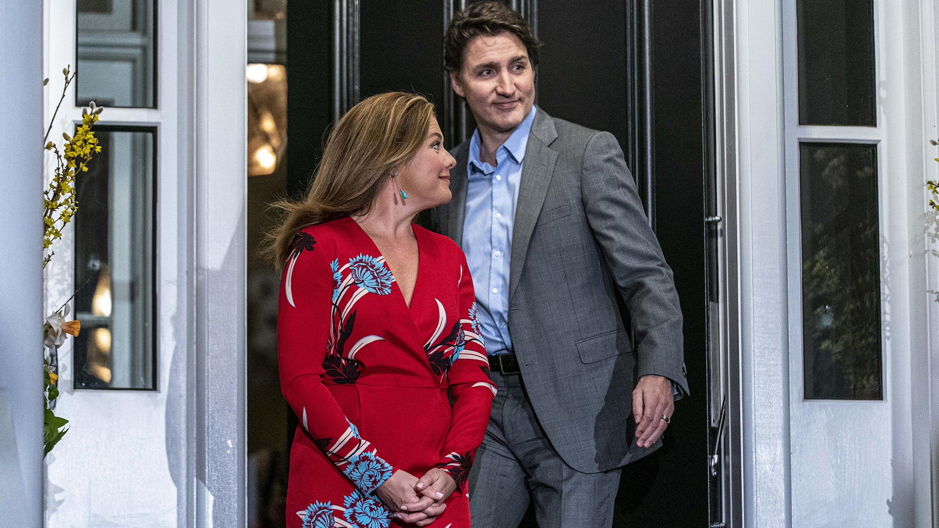 Sophie Grégoire (à gauche) et Justin Trudeau à Ottawa lors de la visite de Joe Biden en mars 2023.