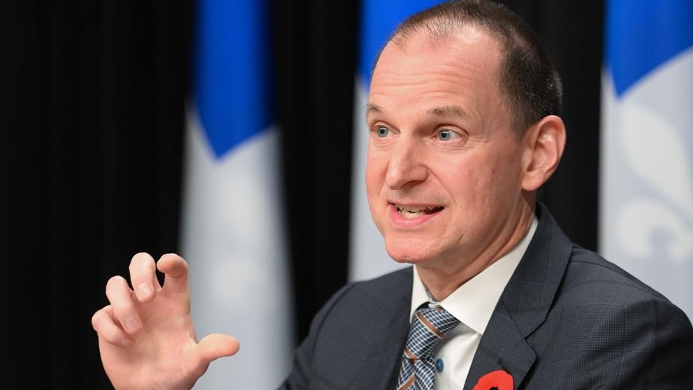 «Baisser les impôts, ce n'est pas juste pour les gens de 50 ans et plus. C'est pour tous les travailleurs du Québec», a dit  le ministre des Finances du Québec, Eric Girard.
