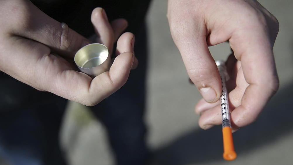 Au Québec, c’est plus d’une personne par jour qui meurt d’une surdose de drogue.
