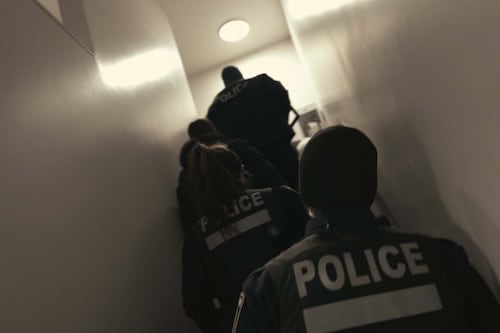 EXCLUSIF | Témoignage percutant: une élève du secondaire dénonce son proxénète aux policiers après le reportage d’Entre les lignes