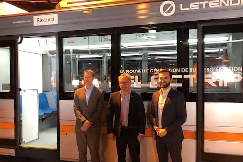 Le tout premier modèle d’autobus 100% électrique conçu au Québec est mis à l'essai au Saguenay