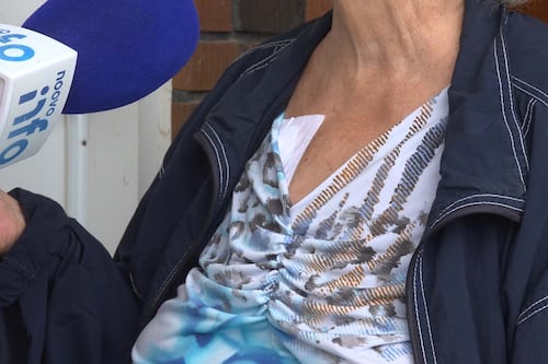 Coincées dans un logement moisi et contaminé d’amiante, malgré le jugement du TAL: «Ça n’a pas de bon sens»