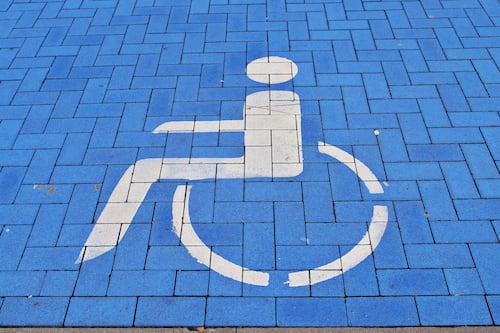 Élections: les personnes en situation de handicap oubliées par les chefs?