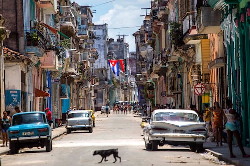 ANALYSE | Voyager à Cuba: des risques en raison de la pénurie de kérosène?