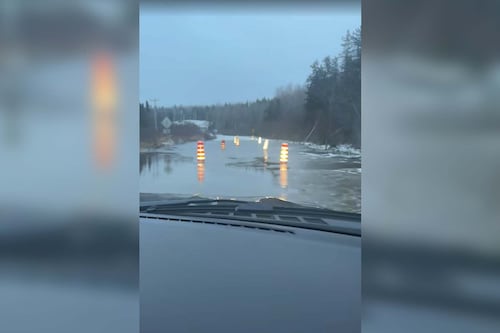 Le «Chemin de l’Enfer» inondé: la communauté de Manawan isolée