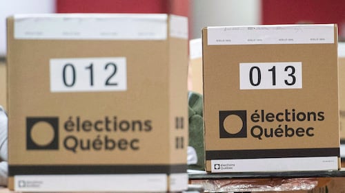 Pourquoi y a-t-il 127 circonscriptions cette année pour les élections?