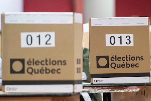 Pourquoi y a-t-il 127 circonscriptions cette année pour les élections?