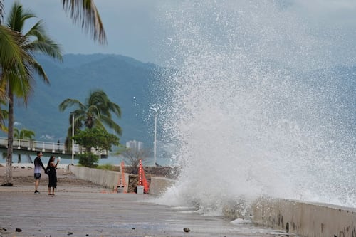 L’ouragan Simon et la tempête tropicale Rachel font six morts au Mexique