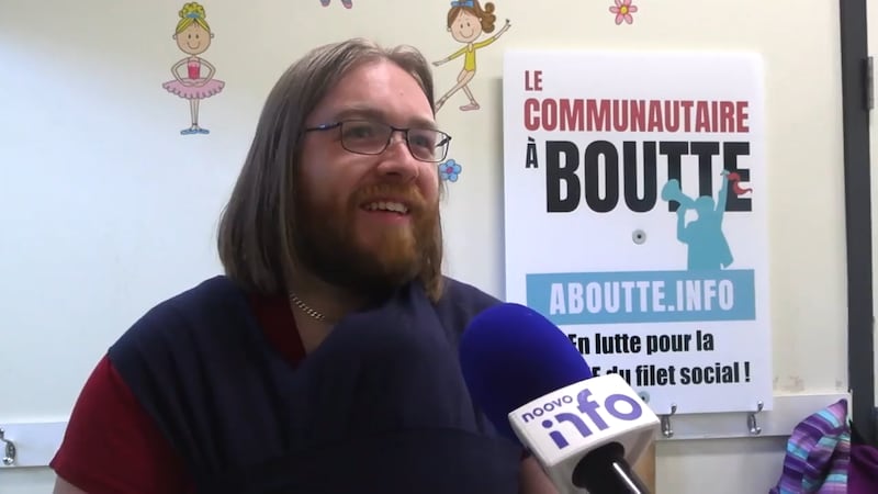 Xavier Chamberland-Thibeault, un parent, donne son appui au mouvement «Le communautaire à boutte», 24 mars 2026.