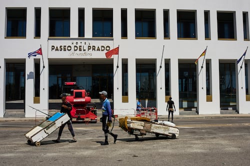 Cuba: les paiements par cartes Visa et Mastercard suspendus en raison des sanctions américaines