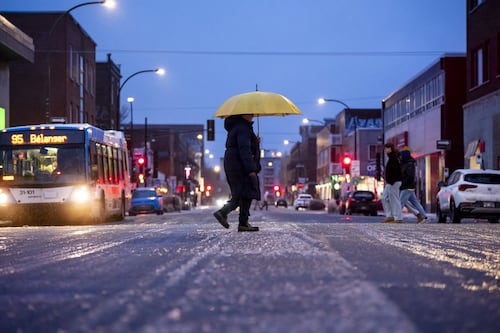 Verglas: encore quelques foyers privés d’électricité au Québec