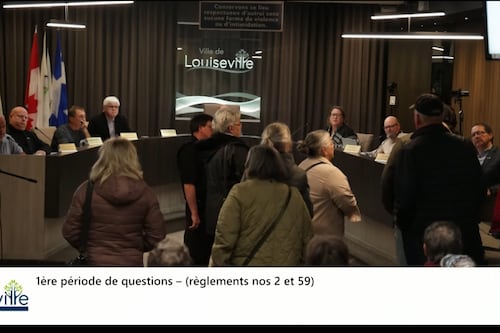 Bruit au Bayou: ça dérape au conseil municipal de Louiseville