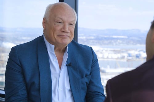 Un livre sur la relation père-fils: Éric-Emmanuel Schmitt se confie