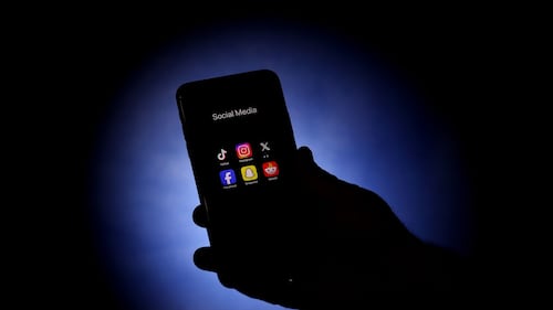 Réseaux sociaux et santé mentale: Snapchat face à un jury pour la première fois avec Instagram