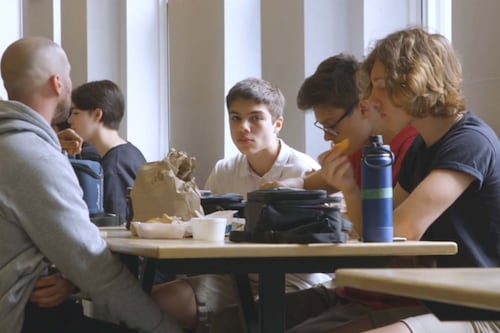 (Enfin) la fin du masque dans les écoles au Québec