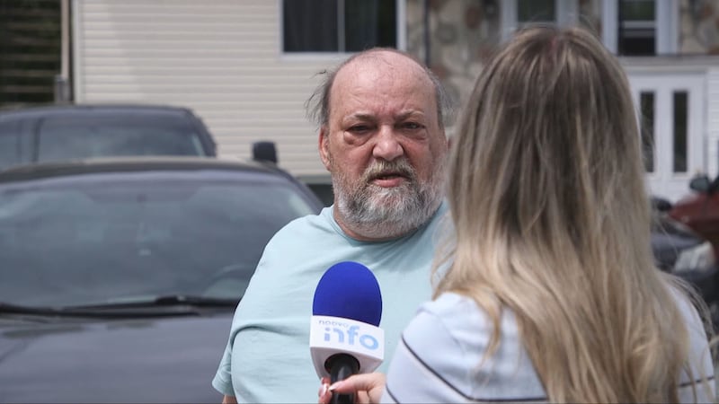 Les frères Chauvette (Daniel Chauvette sur la photo) tentent de reprendre leur quotidien depuis l'incendie du 2 juin 2026. Malgré le choc et l’ampleur des pertes, ils ont choisi de rester positif.