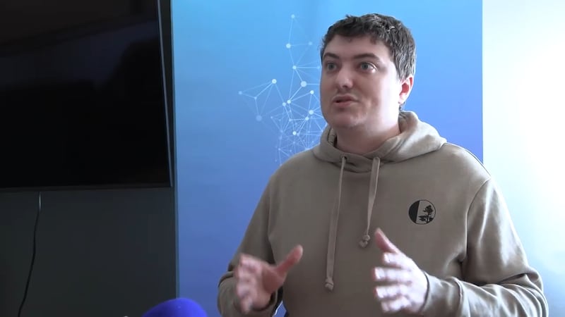 Gilles-Philippe Morin, étudiant-chercheur de l’Université du Québec à Chicoutimi (UQAC), en entrevue avec Noovo Info, mardi 24 mars 2026.