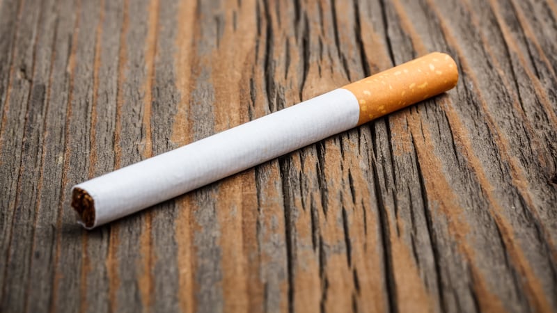 Le Parlement britannique adopte une ambitieuse loi pour une «génération sans tabac»