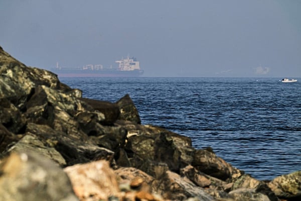 Détroit d’Ormuz: l’Iran revendique le contrôle des eaux jusqu’au sud d’un port émirati
