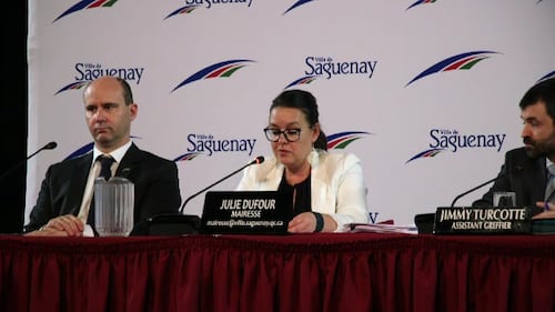 Manoeuvres électorales frauduleuses: l’ex-mairesse de Saguenay Julie Dufour perd son appel
