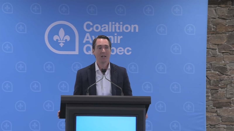 Simon Allaire sera de nouveau candidat pour la CAQ dans Maskinongé pour les élections provinciales d'octobre 2026.