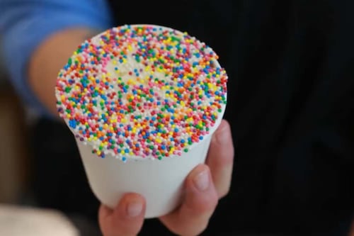 «Dot cakes»: des gâteaux populaires sur TikTok font le bonheur d’un commerce de Longueuil