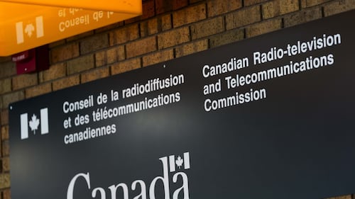 Le CRTC appelle les diffuseurs en ligne à davantage contribuer au contenu canadien