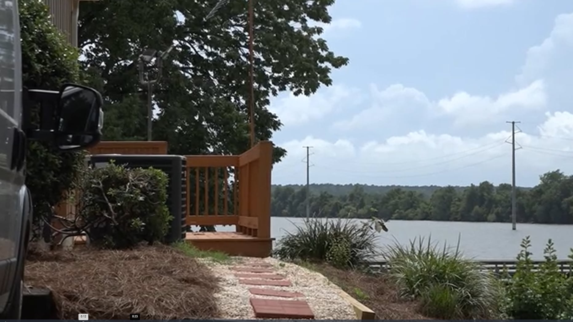 A woman died while dining at the Driftwood Grill Home of the Lazy Gator restaurant, seen in a screengrab, in the town of Summerton, S.C., on May 23, 2026. (News 19 WLTX)
