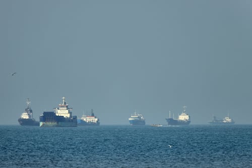 Nouveaux affrontements dans le détroit d’Ormuz, les États-Unis en attente d’une réponse de l’Iran