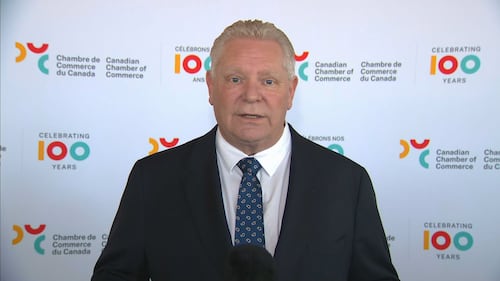 Achat d’un jet privé: Doug Ford écoute le public, mais dénonce un «double standard»