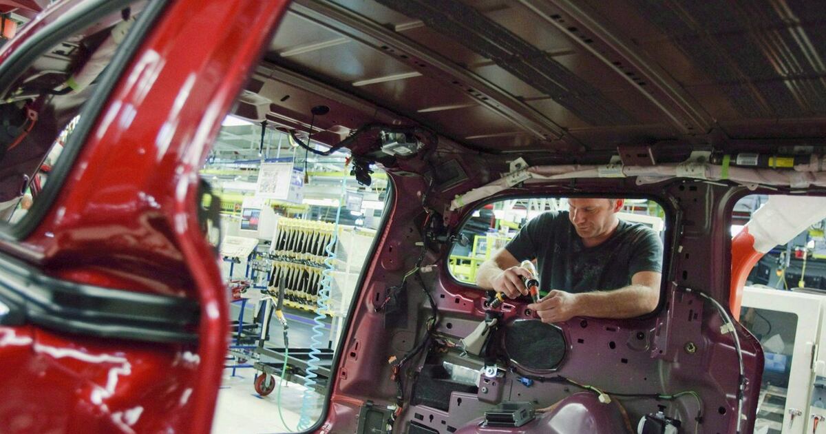 Contrctee L'économie a stagné en novembre et pourrait s’être contractée au ...