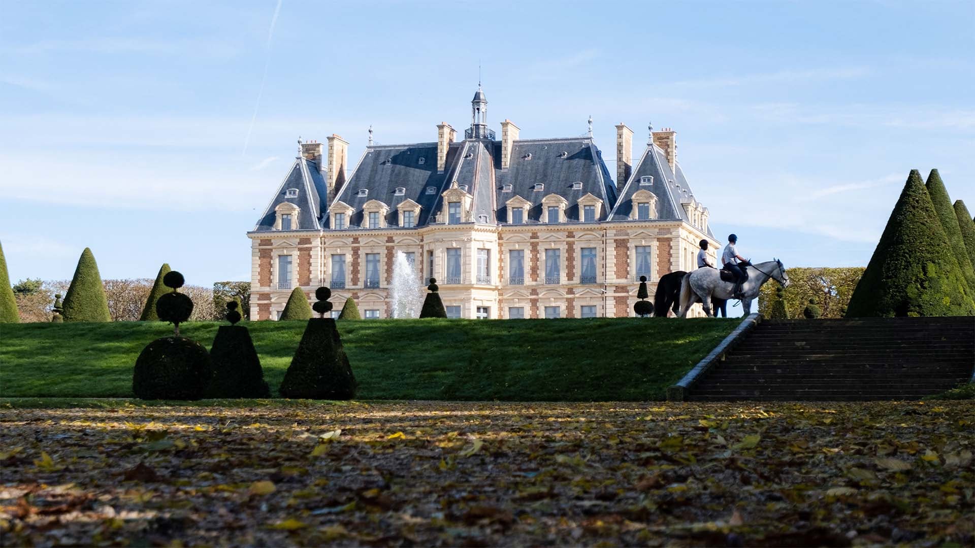 Château situé dans le parc de Seaux, près de Paris, en France. Photo non datée.