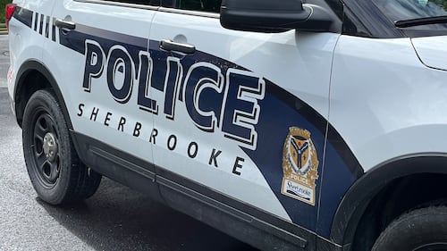 Un homme de 41 ans arrêté après avoir incendié un véhicule à Sherbrooke