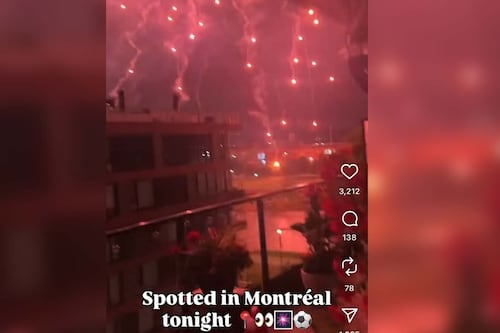 Une centaine de feux de détresse dans le ciel: des résidents de Montréal inquiets