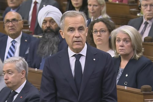 «Unis dans le deuil» : Mark Carney et la Chambre des communes rendent hommage aux victimes de la tragédie en Alberta