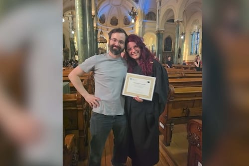 «C’est possible»: une ex-membre de la Mission de l’Esprit-Saint qui «n’a jamais été à l’école» obtient son premier diplôme