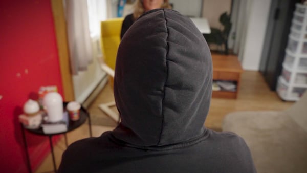 S’auto-signaler à la DPJ à 13 ans pour quitter la Mission de l’Esprit-Saint: le témoignage d’une ex-membre qui a fait l’école «dans des sous-sols»