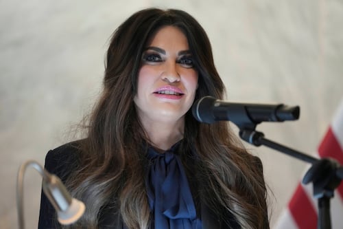 L’ambassadrice de Trump en Grèce démissionne à la suite d’allégations de conduite inappropriée