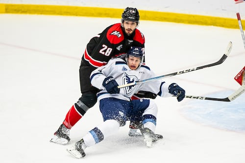 Les Huskies reviennent les pattes vides