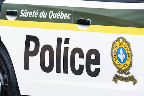Opération policière, deux ados arrêtés et cours suspendus dans une école de Drummondville