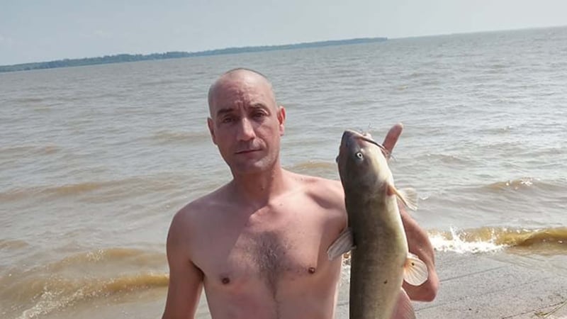 Pascal Gagné, 45 ans, fait face à la justice après avoir été formellement accusé, le 2 mai 2026, du meurtre au deuxième degré d’un septuagénaire à Trois-Rivières.