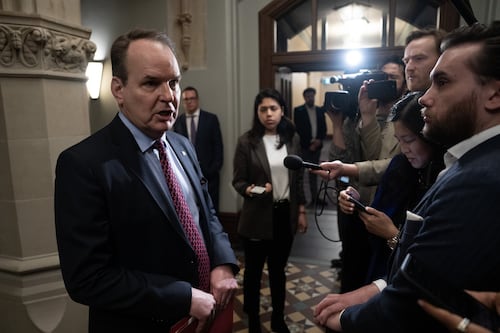 Condoléances unilingues: le PDG d’Air Canada convoqué à Ottawa