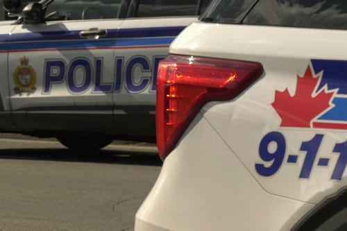 Un adolescent vole un véhicule avec un enfant à bord à Gatineau