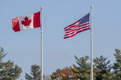 Ce que la menace tarifaire de Trump signifie réellement pour les consommateurs canadiens