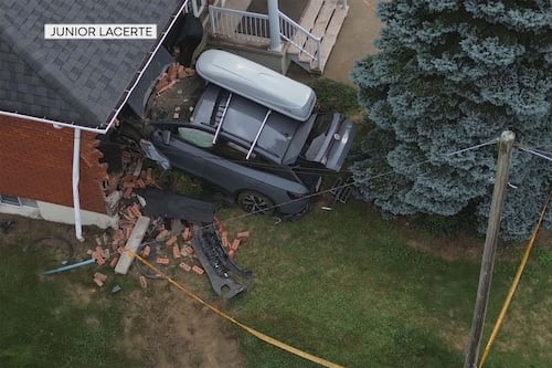 «J’ai eu peur pour mes enfants»: une voiture percute une maison à Shawinigan