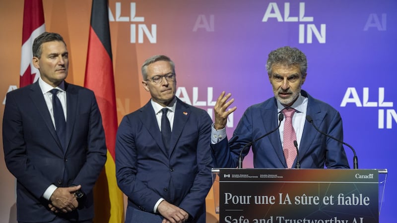 Un des pionniers de l’IA dit qu’il est temps de «se réveiller» face à une menace existentielle