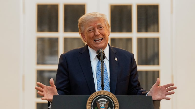 Trump annonce bannir les médias CNN, Politico et MSNOW de la Maison-Blanche