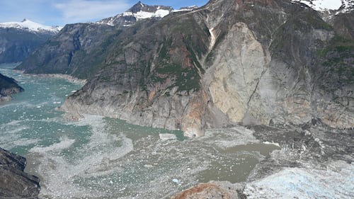 Un glissement de terrain en Alaska a provoqué un tsunami de la taille de la Tour CN
